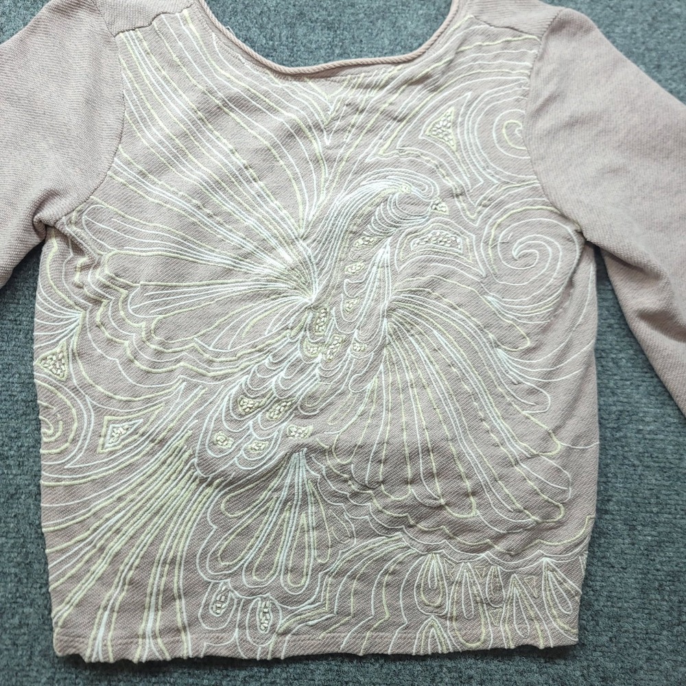 Akemi + Kin Anthropologie Pink Peacock Embroidered Sweatshirt‎ XS OB552546